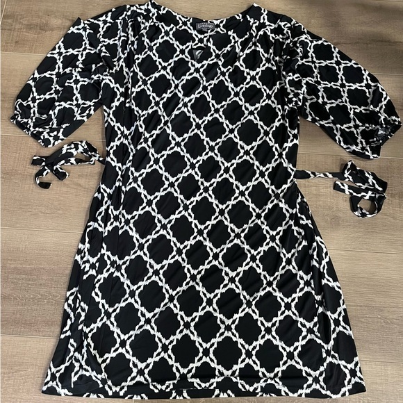 Luxology Estilo Women 2X Black White Geometric 3/4 Sleeve VNeck Midi Dress Belt - Picture 7 of 8